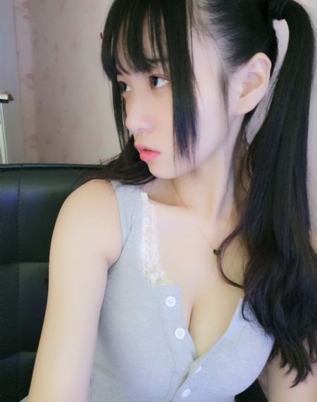 四月女友