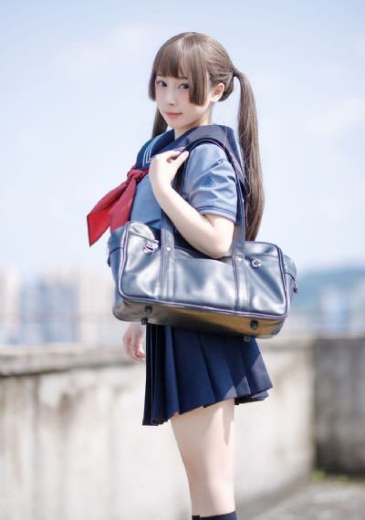 《高压监狱》免费完整版